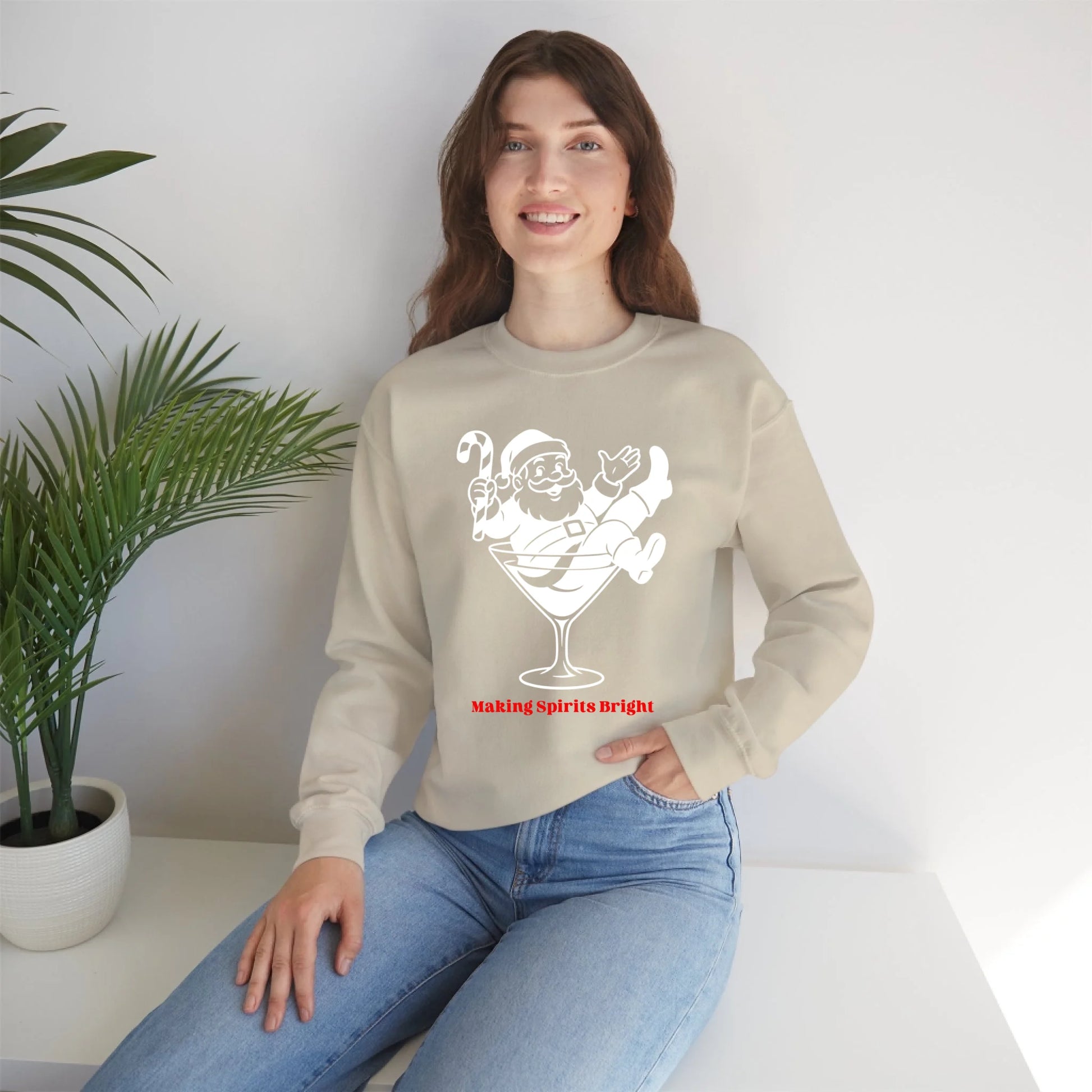 Sweatshirt Front Lifestyle - Sand 2