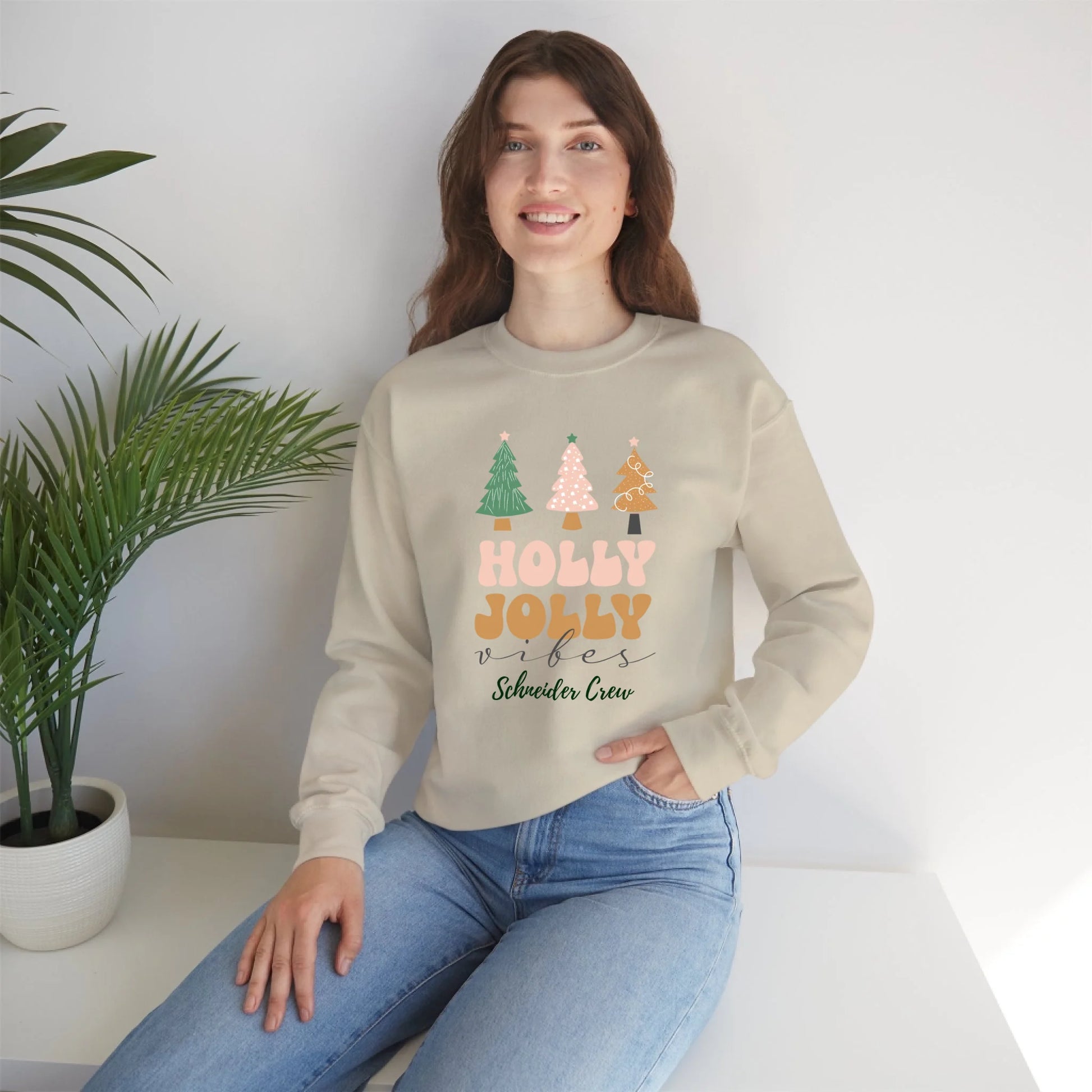 Sweatshirt Front Lifestyle - Sand 2