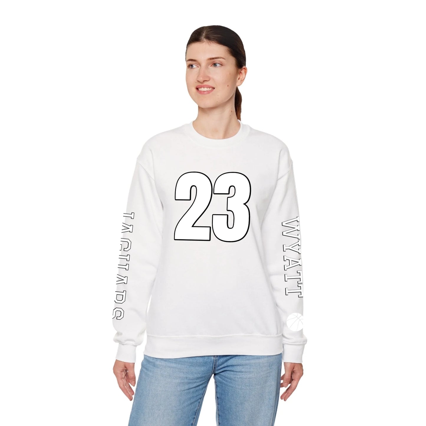 Sweatshirt Front Lifestyle 2