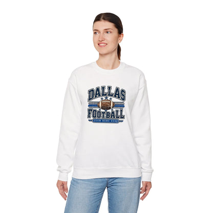 Sweatshirt Front Lifestyle 2